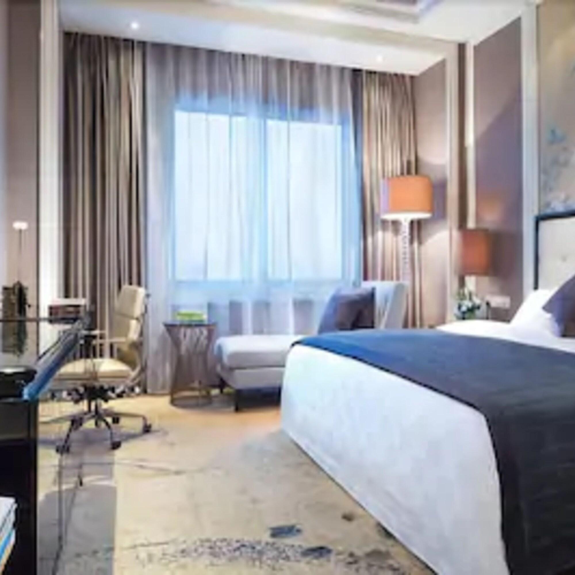 Ramada Plaza Tianlu Hotel Wuhan Exterior foto