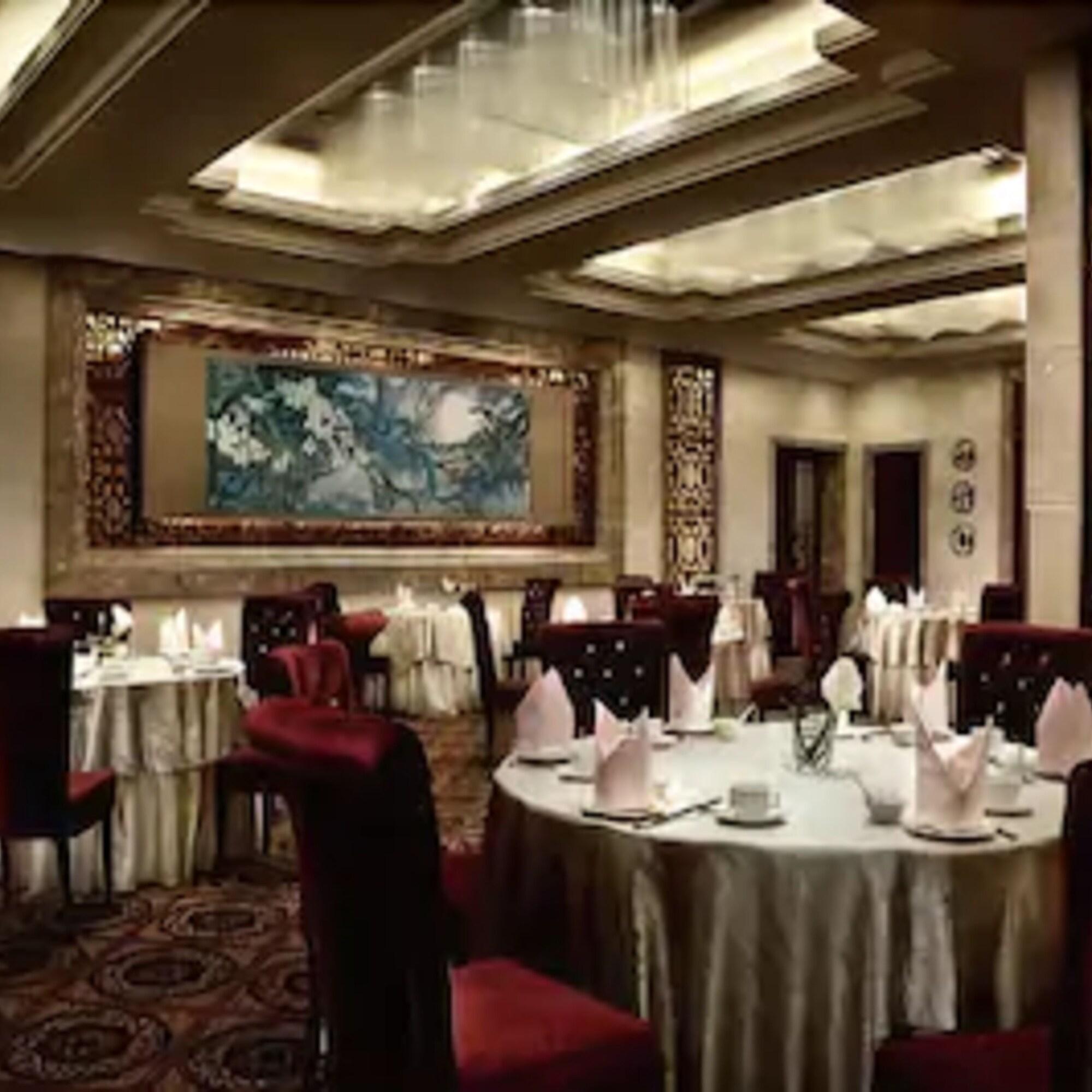 Ramada Plaza Tianlu Hotel Wuhan Exterior foto