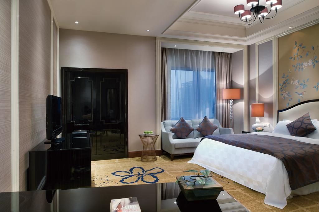 Ramada Plaza Tianlu Hotel Wuhan Exterior foto