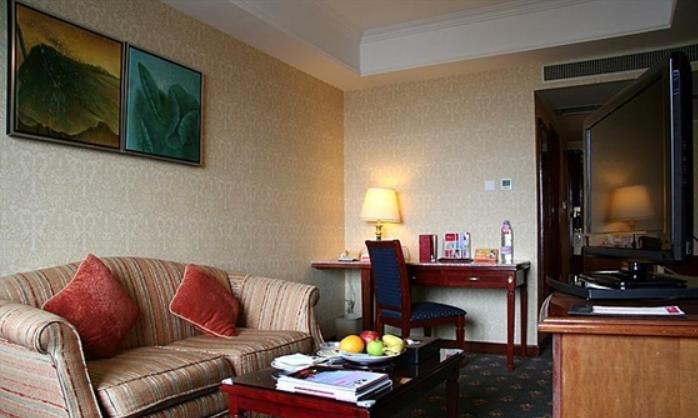 Ramada Plaza Tianlu Hotel Wuhan Habitación foto
