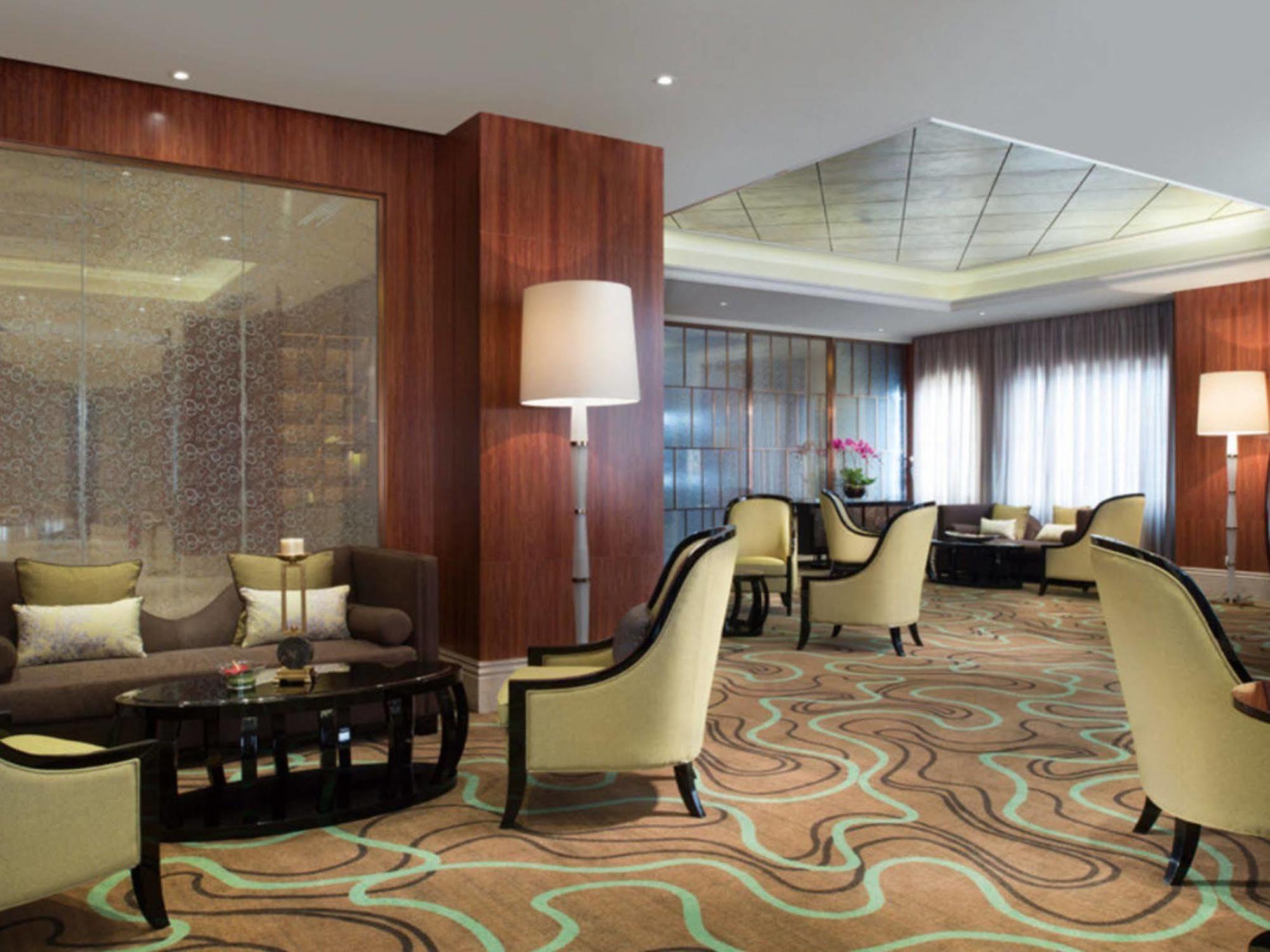 Ramada Plaza Tianlu Hotel Wuhan Exterior foto
